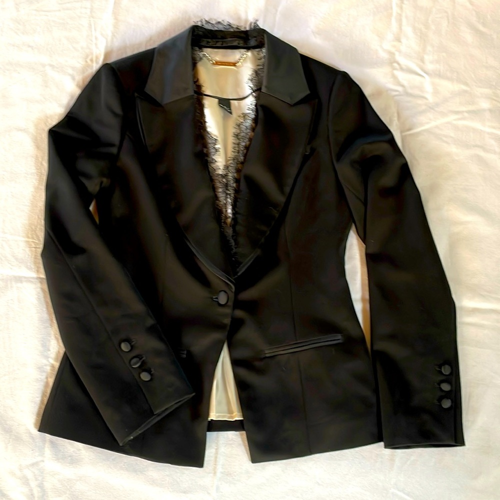 Tahari Black Blazer (Tux style) size 4, one-button